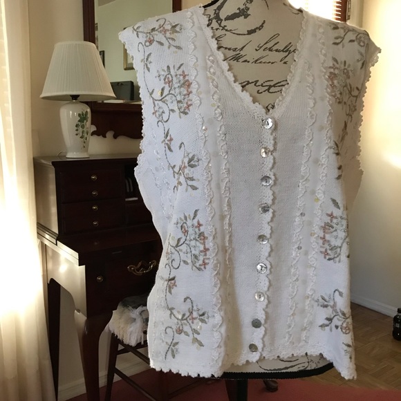 Jackets & Blazers - Vintage Susan Bristol Ivory Floral Knit Vest Cottagecore